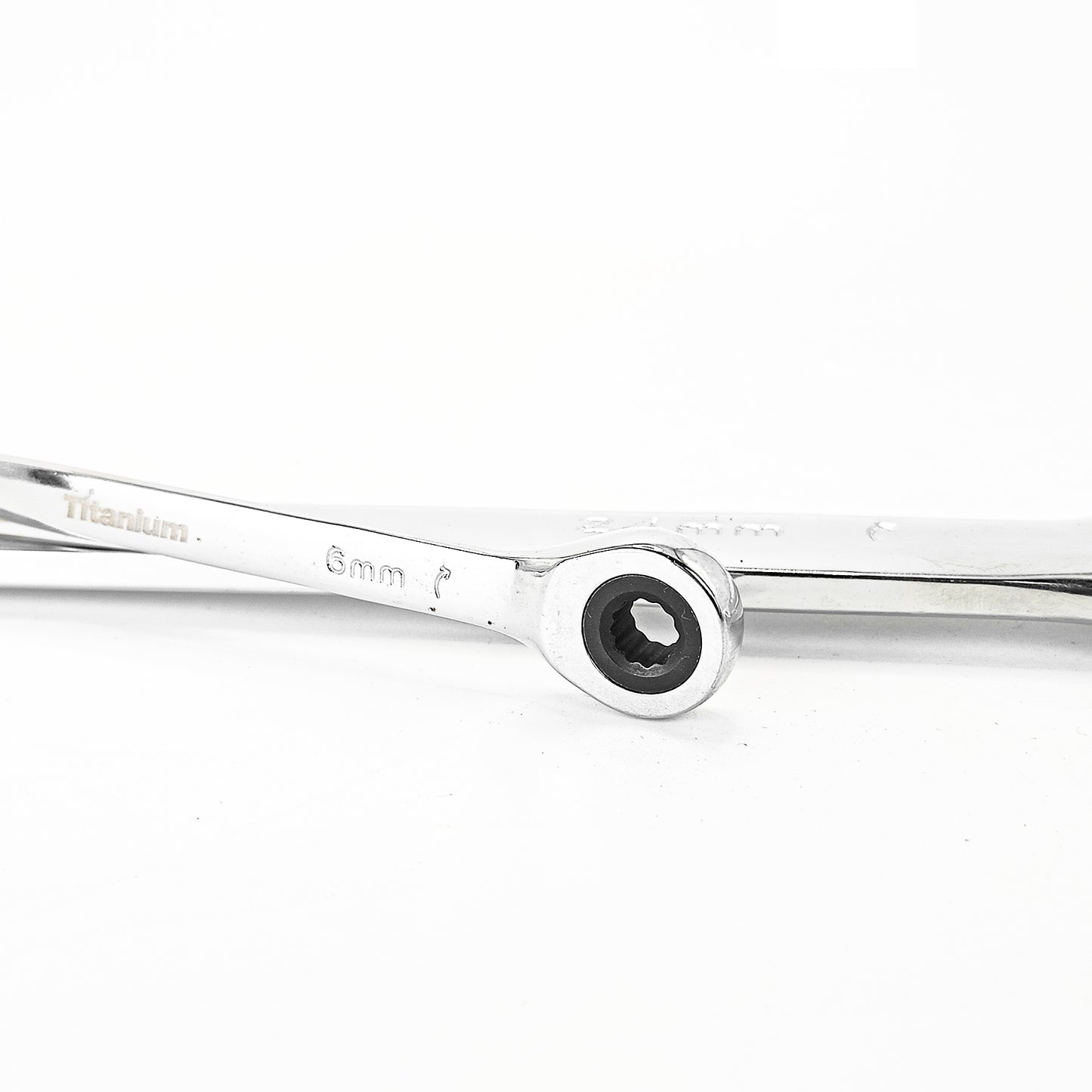 Kit Chave Combinadas com Catraca 16 Peças 08381 - Titanium