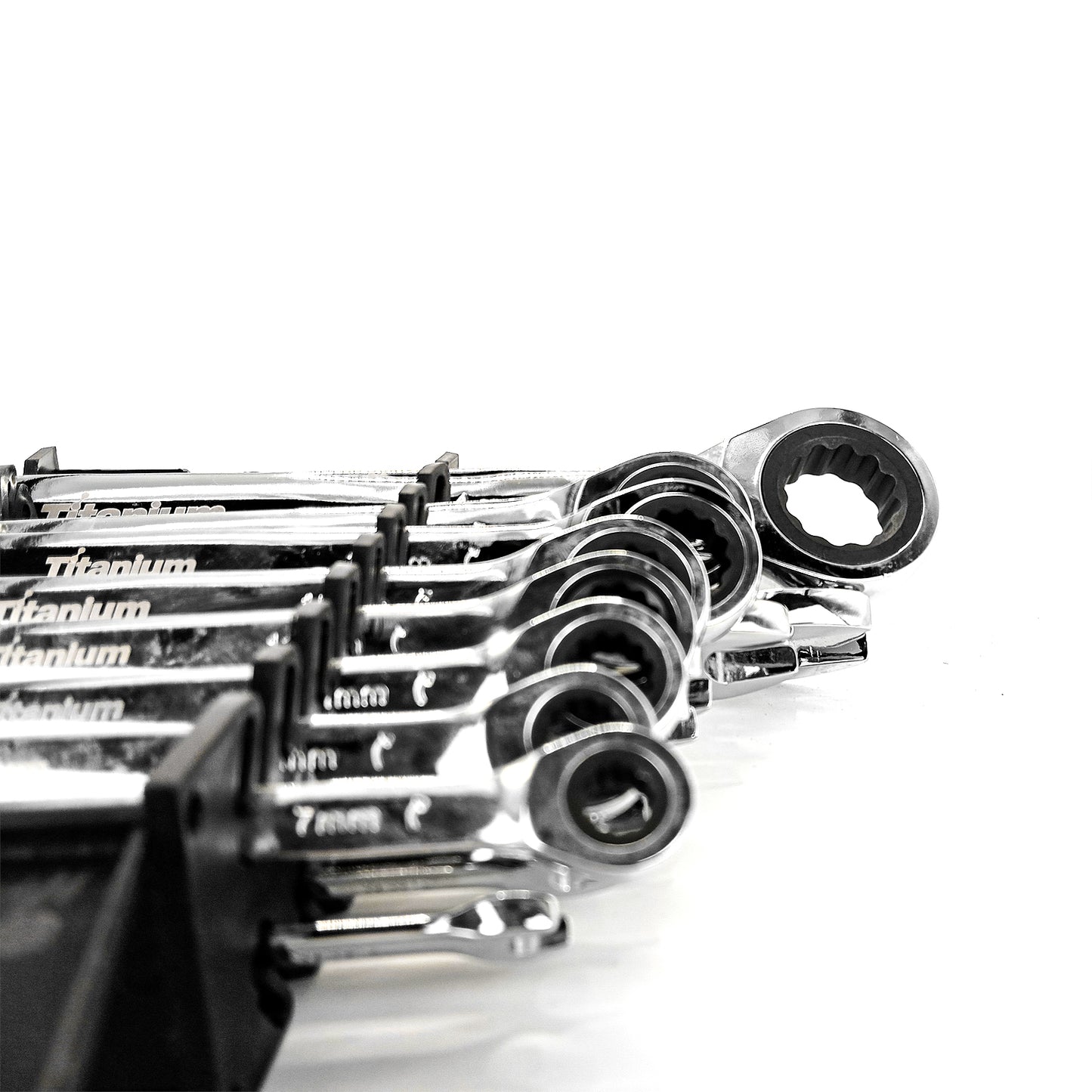 Kit Chave Combinadas com Catraca 16 Peças 08381 - Titanium