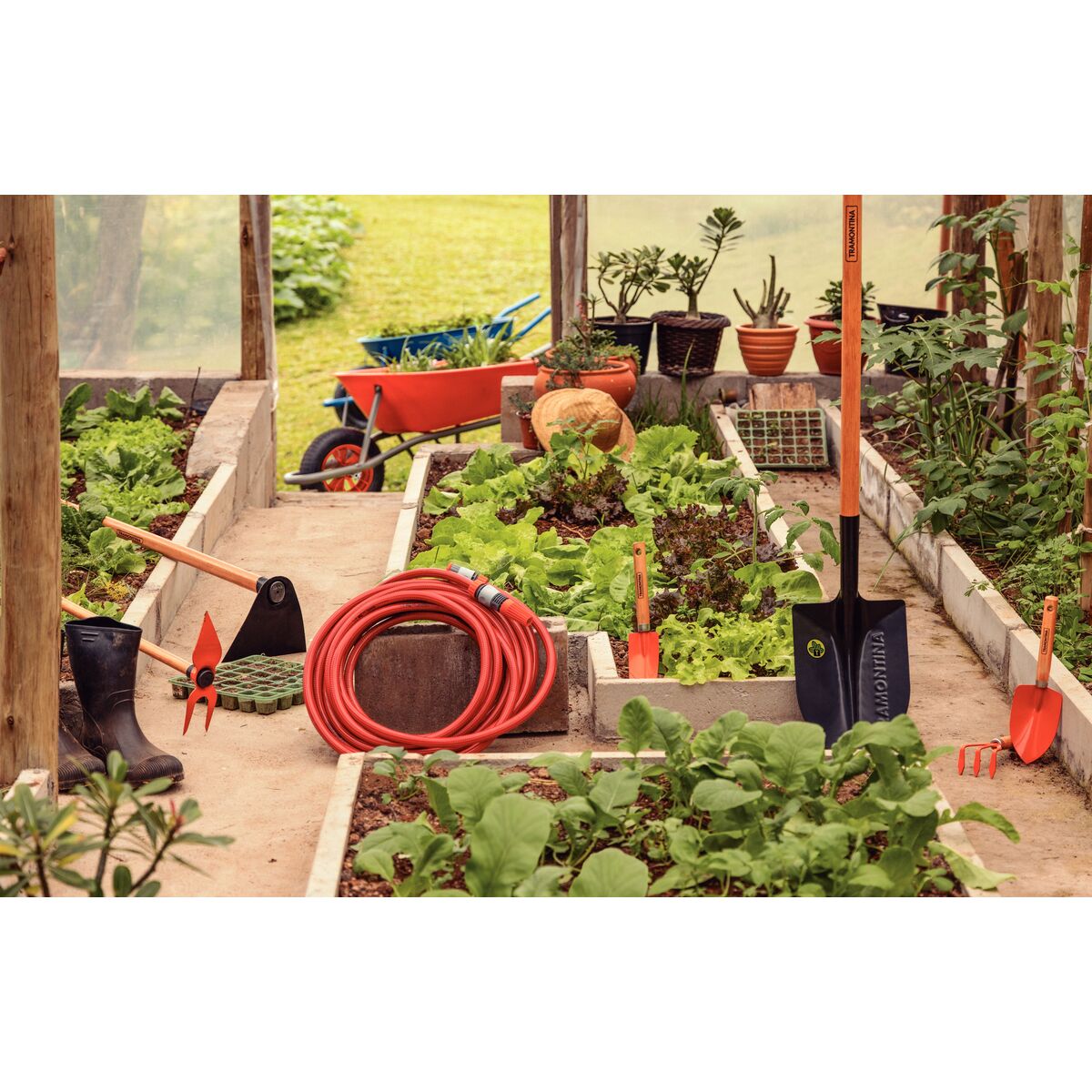 Mangueira Jardim 1/2 com 30MT com Engates Laranja Tramontina