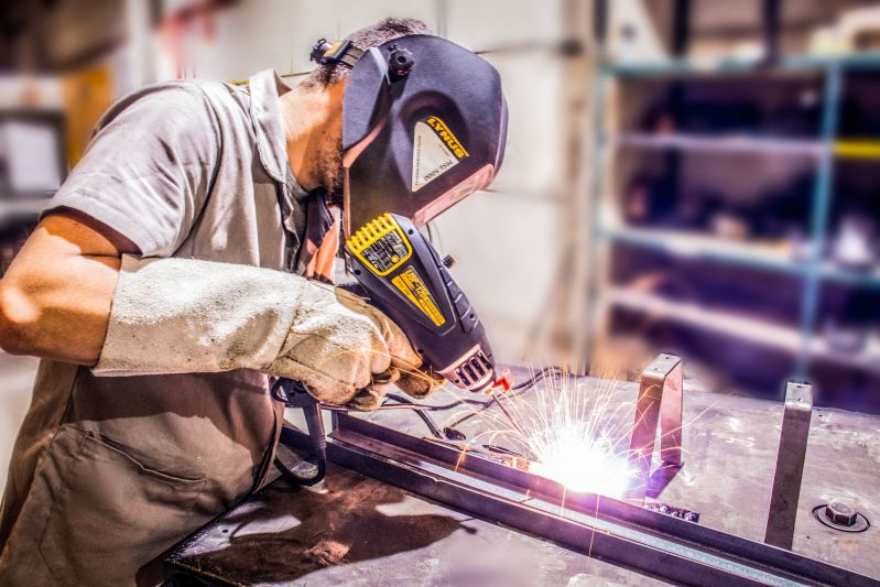 Inversora de Solda MMA Pistola 100A LISP-120 127V Lynus