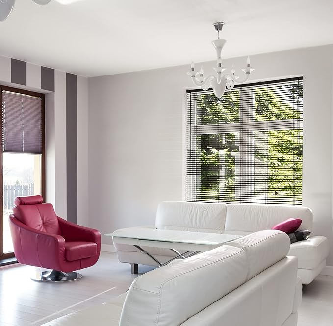 Persiana OFF-25 com Lâminas PVC 25mm Preta 1,40X1,30 Evolux