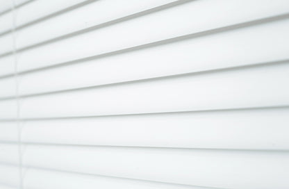 Persiana Premier c/ Lâminas PVC 25mm Branca 1,00X1,60 Evolux