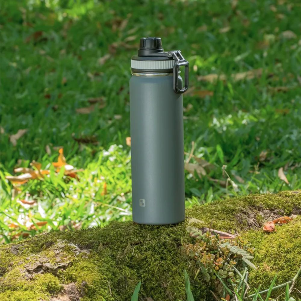 Garrafa Térmica de Inox 650 ml Cinza Everest Soprano